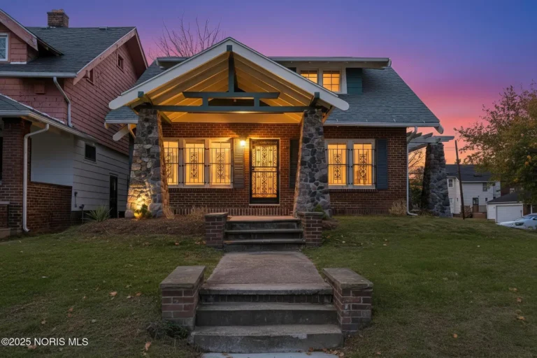 A Bright Opportunity on Calumet Ave: Your Next Home Awaits in Toledo