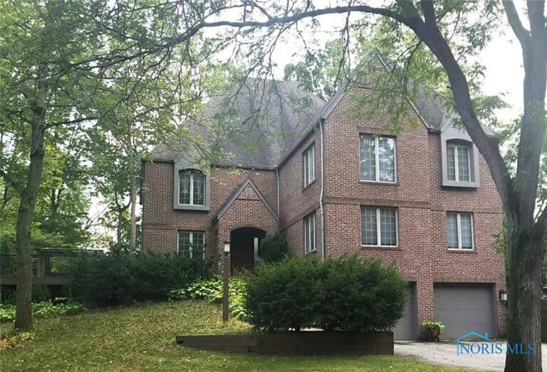 Stunning Custom-Built Luxury Home in Prestigious High Oaks Place — $589,000